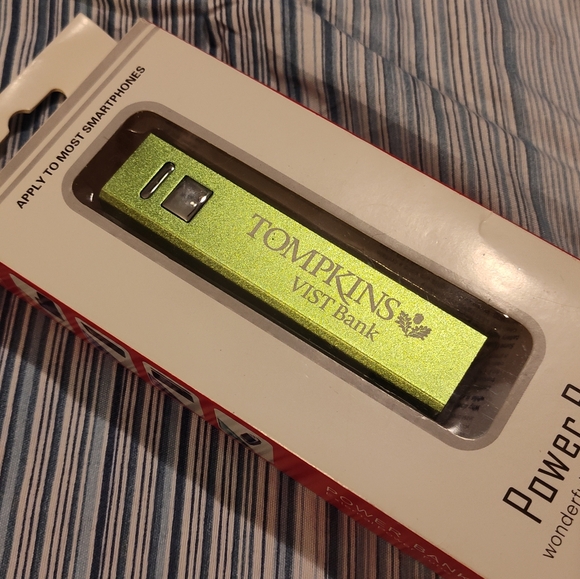 NEW!! Power Bank Charger - Picture 4 of 7
